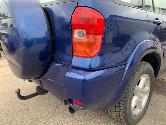 bontott TOYOTA RAV 4 Jobb hátsó Ajtó (Részeivel)