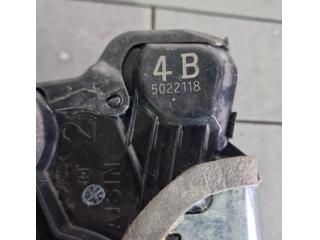 bontott TOYOTA RAV 4 Jobb hátsó Ajtózár