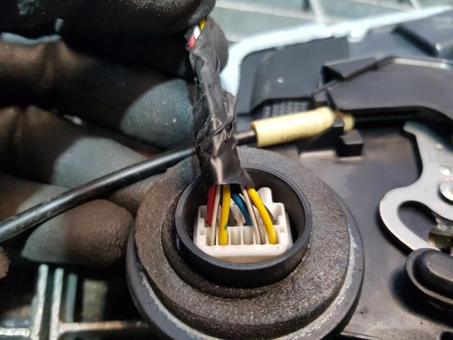 bontott TOYOTA RAV 4 Jobb hátsó Ajtózár