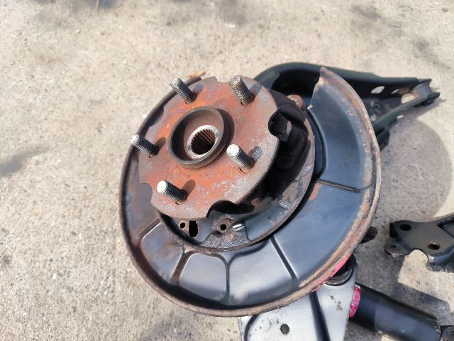 bontott TOYOTA RAV 4 Jobb hátsó Csonkállvány Kerékaggyal