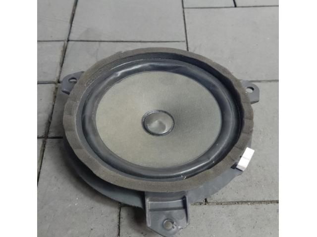 bontott TOYOTA RAV 4 Jobb hátsó Hangszóró