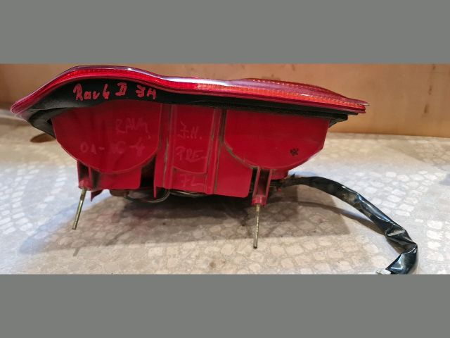 bontott TOYOTA RAV 4 Jobb Hátsó Lámpa