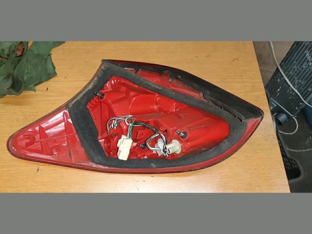 bontott TOYOTA RAV 4 Jobb Hátsó Lámpa