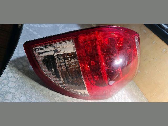 bontott TOYOTA RAV 4 Jobb Hátsó Lámpa