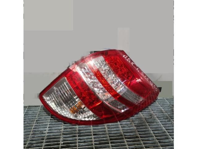 bontott TOYOTA RAV 4 Jobb Hátsó Lámpa