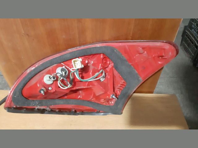 bontott TOYOTA RAV 4 Jobb Hátsó Lámpa