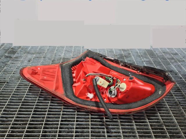 bontott TOYOTA RAV 4 Jobb Hátsó Lámpa