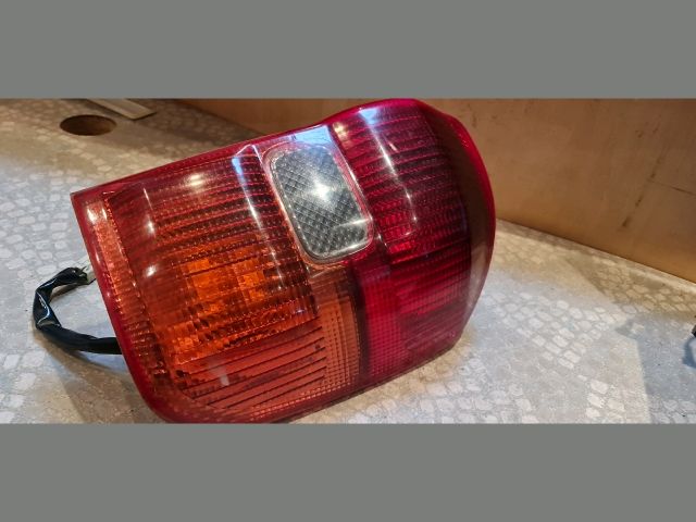 bontott TOYOTA RAV 4 Jobb Hátsó Lámpa