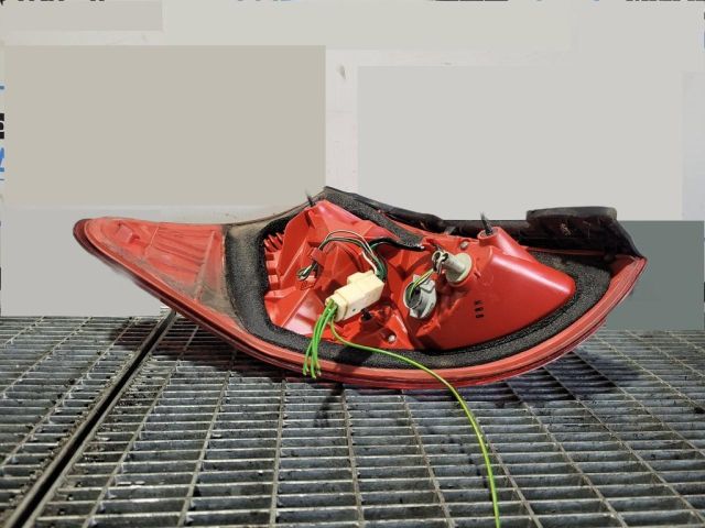 bontott TOYOTA RAV 4 Jobb Hátsó Lámpa