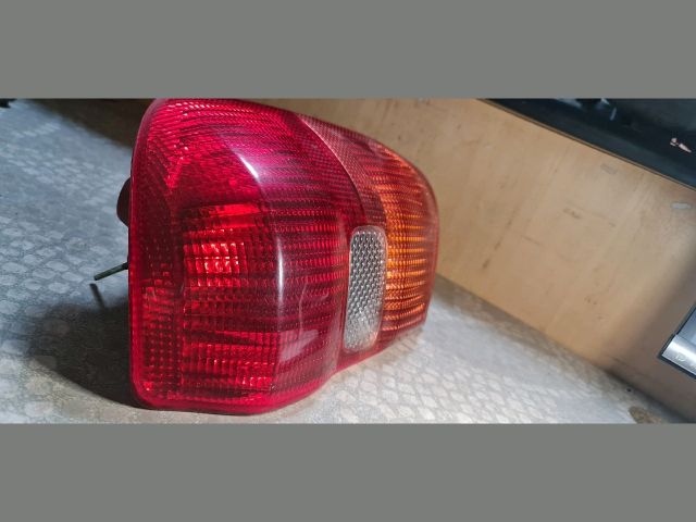 bontott TOYOTA RAV 4 Jobb Hátsó Lámpa