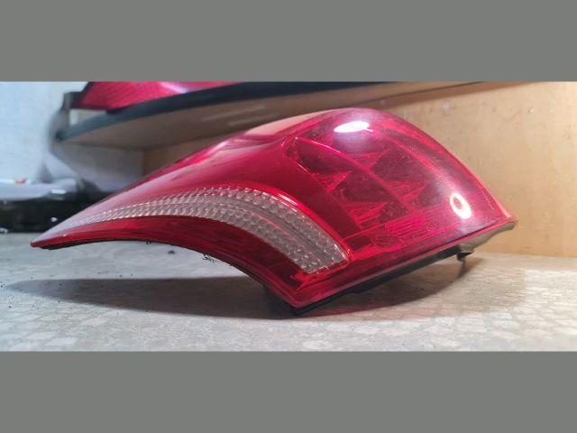 bontott TOYOTA RAV 4 Jobb Hátsó Lámpa