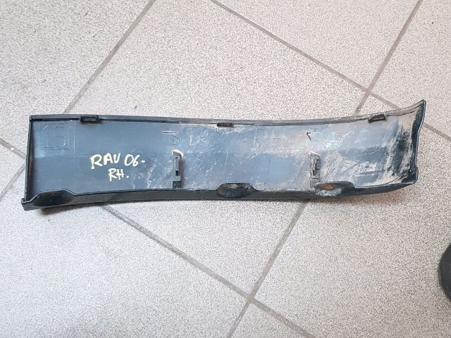 bontott TOYOTA RAV 4 Jobb hátsó Lökhárító Sarok (Műanyag)