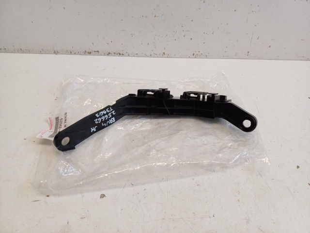 bontott TOYOTA RAV 4 Jobb hátsó Lökhárító Tartó (Műanyag)