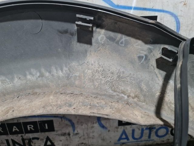 bontott TOYOTA RAV 4 Jobb hátsó Sárvédő Díszléc