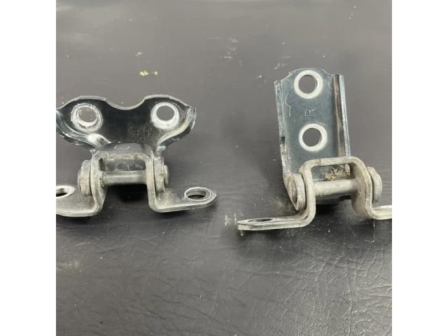 bontott TOYOTA RAV 4 Jobb hátsó Zsanér