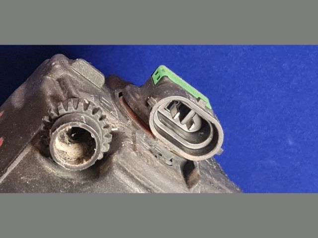 bontott TOYOTA RAV 4 Jobb Ködfényszóró