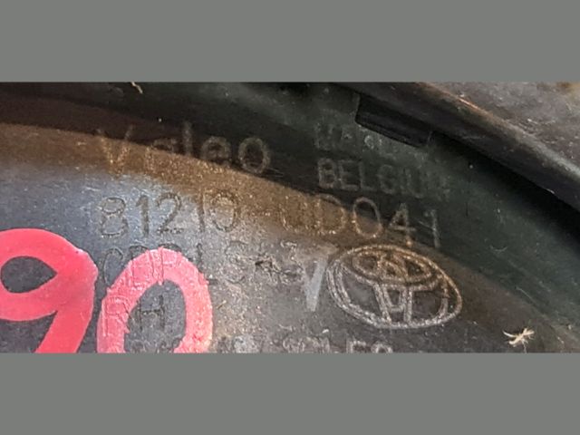 bontott TOYOTA RAV 4 Jobb Ködfényszóró