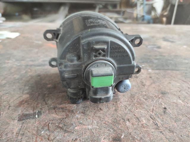 bontott TOYOTA RAV 4 Jobb Ködfényszóró