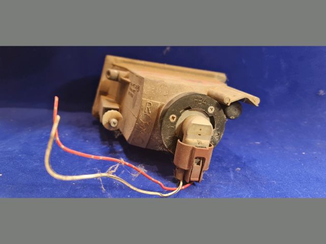 bontott TOYOTA RAV 4 Jobb Ködfényszóró