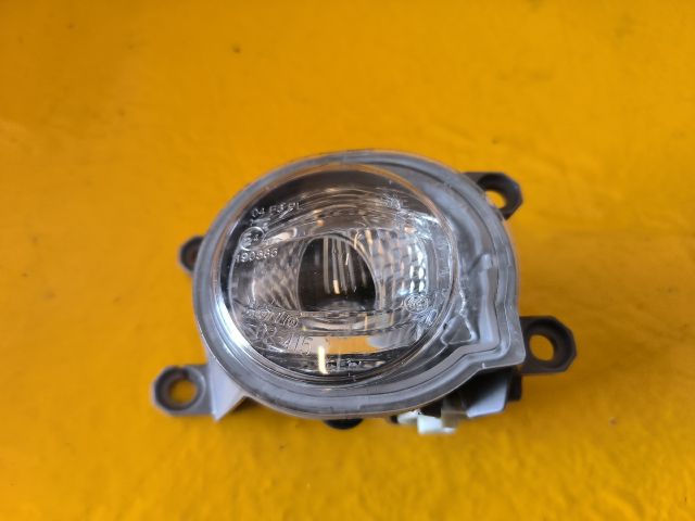 bontott TOYOTA RAV 4 Jobb Ködfényszóró