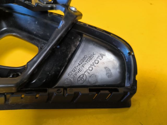 bontott TOYOTA RAV 4 Jobb Ködlámpa Rács