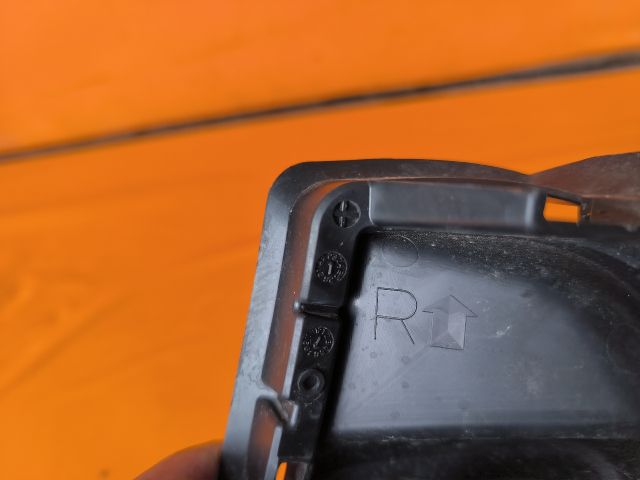 bontott TOYOTA RAV 4 Jobb Ködlámpa Rács