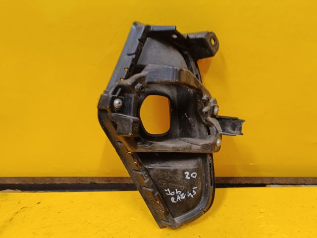 bontott TOYOTA RAV 4 Jobb Ködlámpa Rács