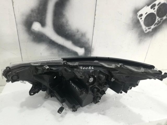 bontott TOYOTA RAV 4 Jobb Ledes Fényszóró