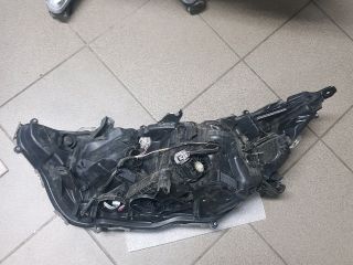 bontott TOYOTA RAV 4 Jobb Ledes Fényszóró