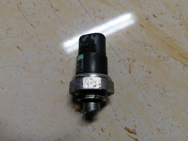 bontott TOYOTA RAV 4 Klíma Nyomásérzékelő Kapcsoló