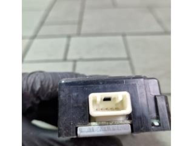 bontott TOYOTA RAV 4 Komfort Elektronika