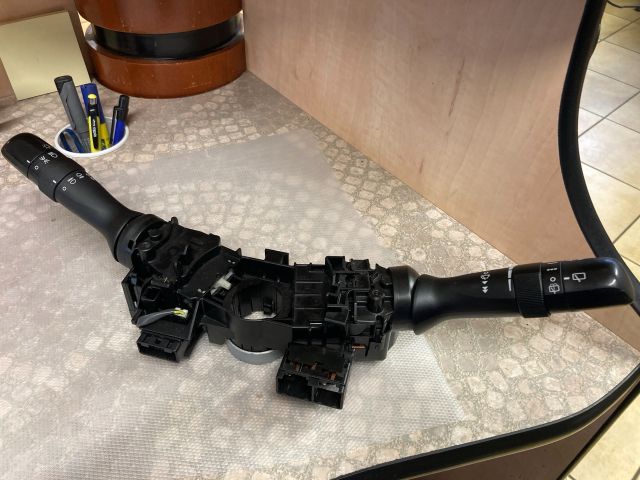 bontott TOYOTA RAV 4 Komplett Kormánykapcsoló (Bajuszkapcsoló)