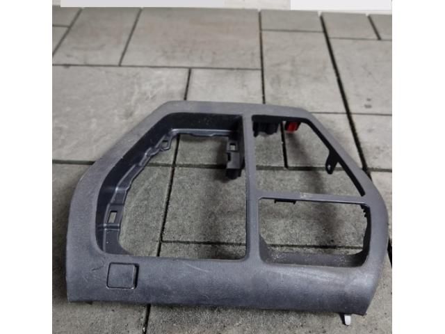 bontott TOYOTA RAV 4 Középkonzol Keret