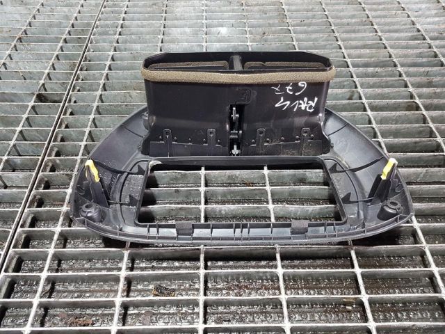 bontott TOYOTA RAV 4 Középső Szellőző