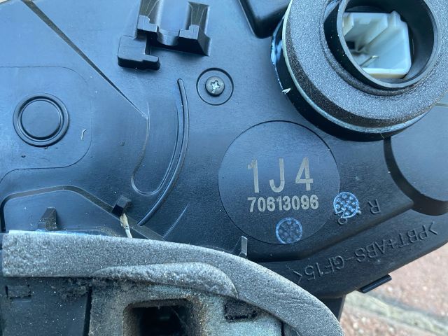 bontott TOYOTA RAV 4 Központizár Motor Csomagtérajtó