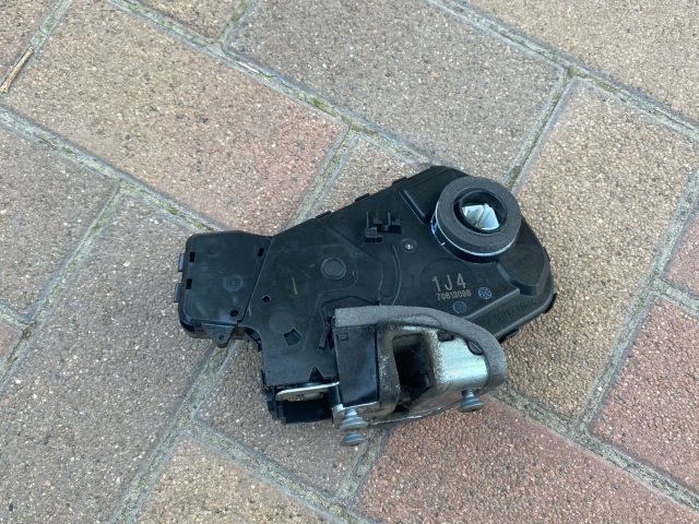 bontott TOYOTA RAV 4 Központizár Motor Csomagtérajtó