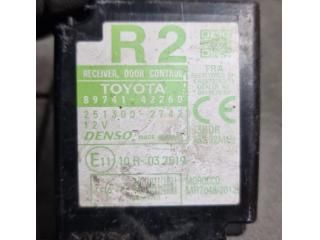 bontott TOYOTA RAV 4 Kulcs Nélküli Nyitás Jeladó