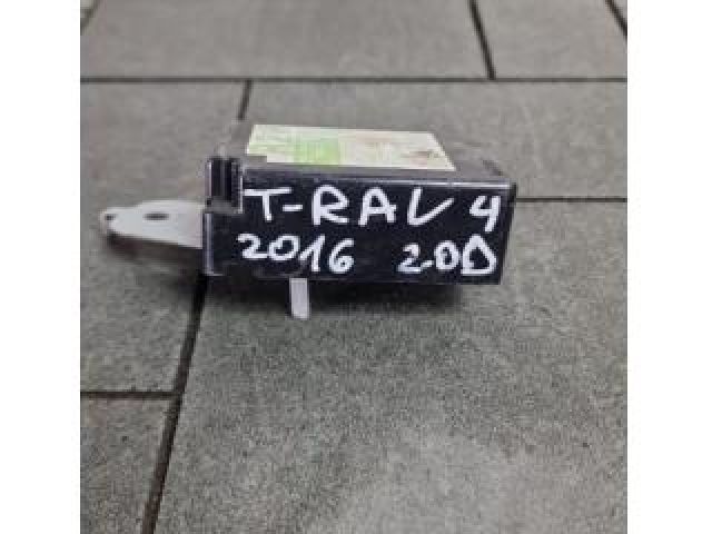 bontott TOYOTA RAV 4 Kulcs Nélküli Nyitás Jeladó