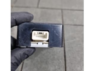 bontott TOYOTA RAV 4 Kulcs Nélküli Nyitás Jeladó