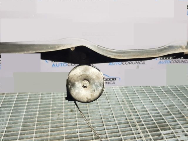 bontott TOYOTA RAV 4 Kürt