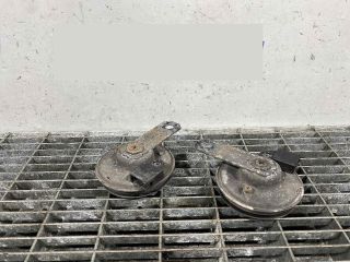 bontott TOYOTA RAV 4 Kürt