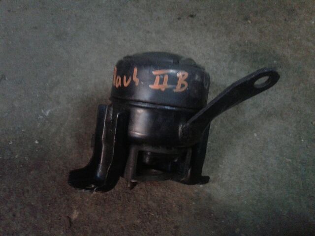 bontott TOYOTA RAV 4 Motor Tartó Bak Bal