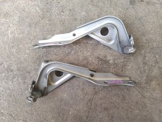 bontott TOYOTA RAV 4 Motorháztető Zsanér Pár