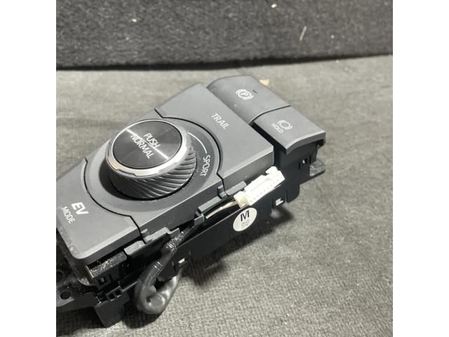 bontott TOYOTA RAV 4 Multimédia Vezérlő