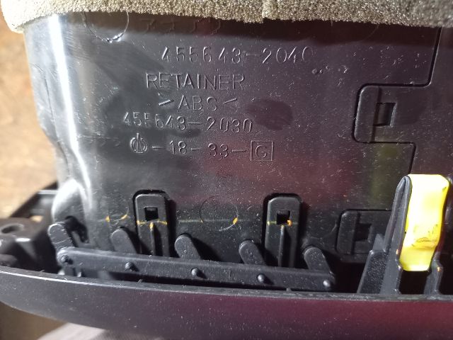 bontott TOYOTA RAV 4 Rádió / CD Keret