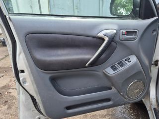 bontott TOYOTA RAV 4 Rádió / CD