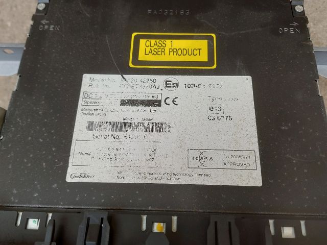 bontott TOYOTA RAV 4 Rádió / CD