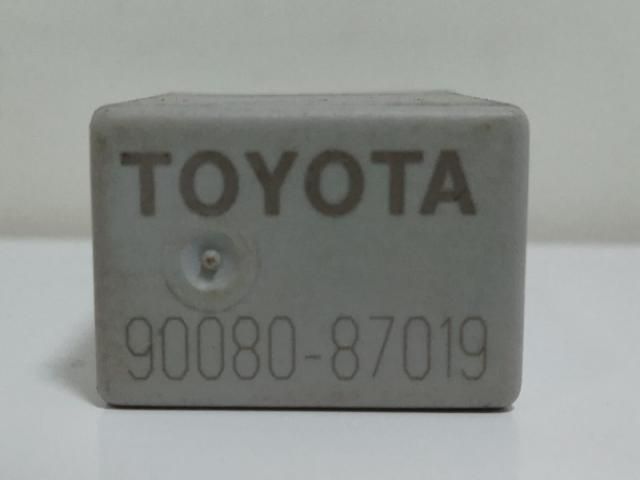 bontott TOYOTA RAV 4 Relé