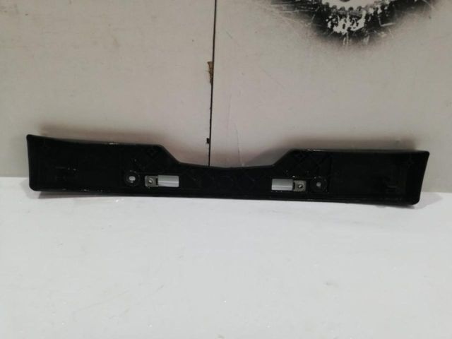 bontott TOYOTA RAV 4 Rendszámtábla Tartó