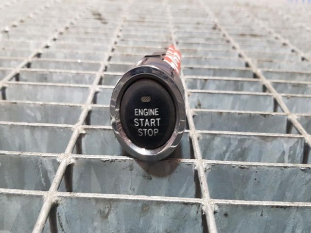 bontott TOYOTA RAV 4 Start / Stop Indító Gomb
